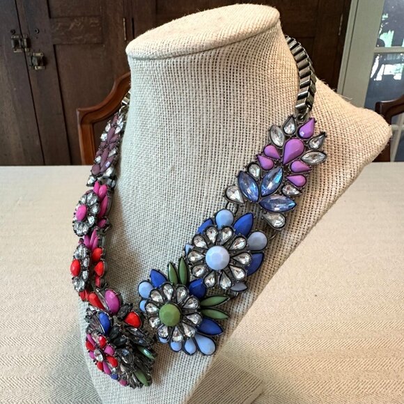 Colorful Floral Statement Bib Necklace With Adjustable Chain & Multi-Gem Accents - Picture 7 of 14